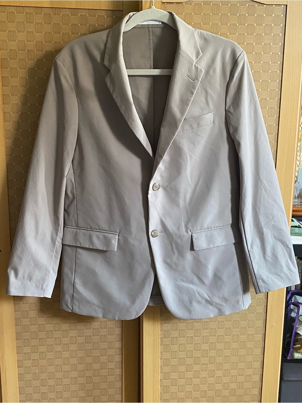 Uniqlo Men's Light Beige Two-Button Blazer